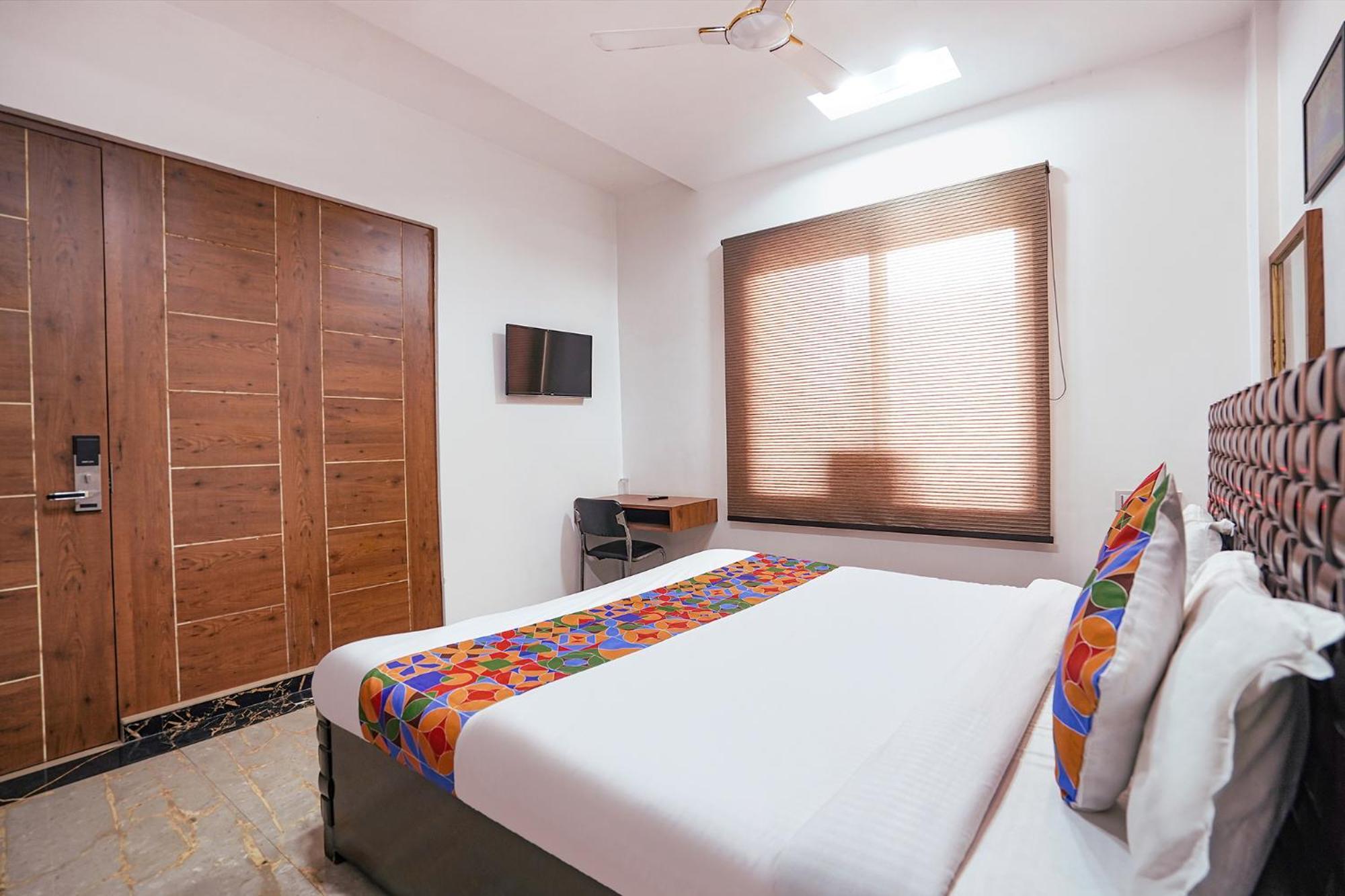Fabhotel Villa De Benares Zewnętrze zdjęcie