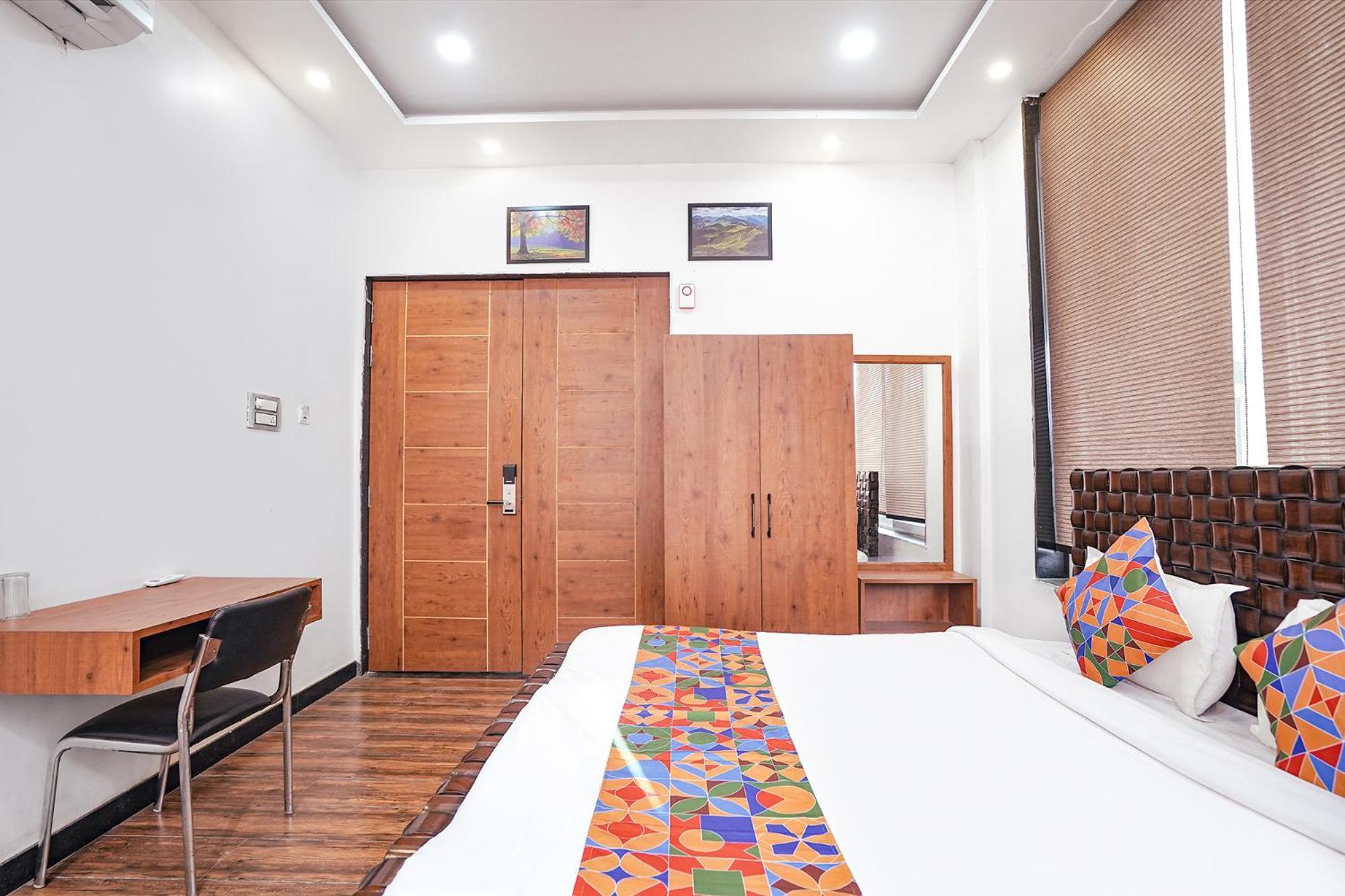 Fabhotel Villa De Benares Zewnętrze zdjęcie